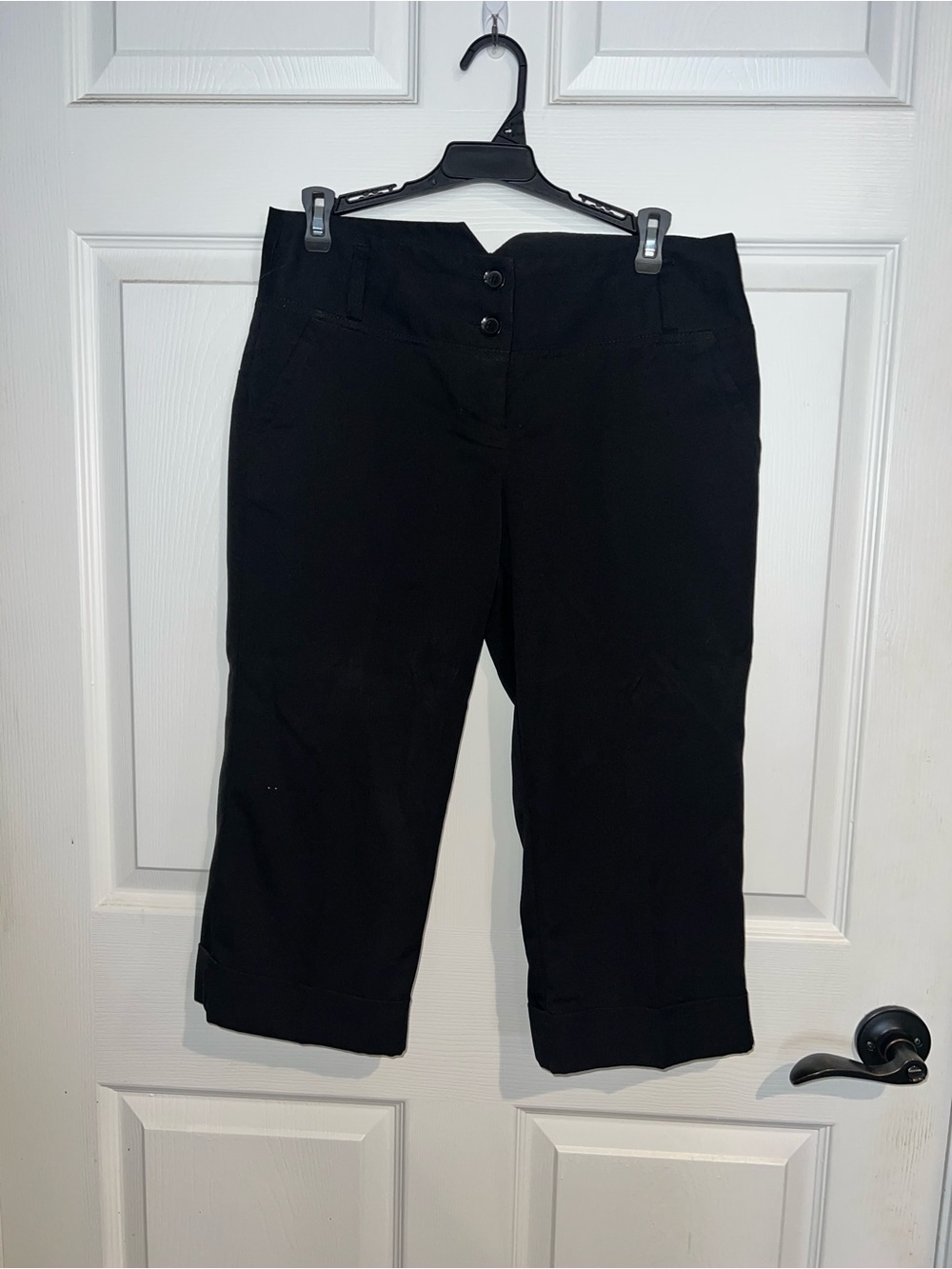 Black Cropped Capris with Double Button Waist